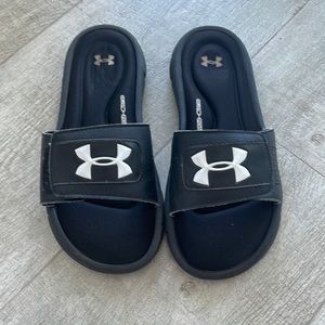 Under Armour Slides for Boys Sz.6Y